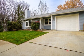 2569 Camden Ln in Boise, ID - Building Photo - Building Photo