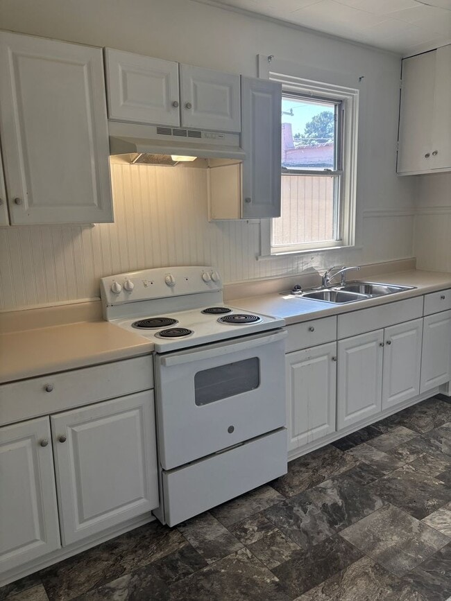 property at 297 S 23rd Ave