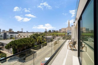 The Overland 16 in Los Angeles, CA - Foto de edificio - Building Photo