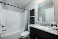 Somerset Townhomes and Villas in Fort Wayne, IN - Building Photo - Interior Photo