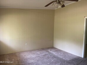 1090 Branch St in Jackson, MS - Building Photo - Building Photo