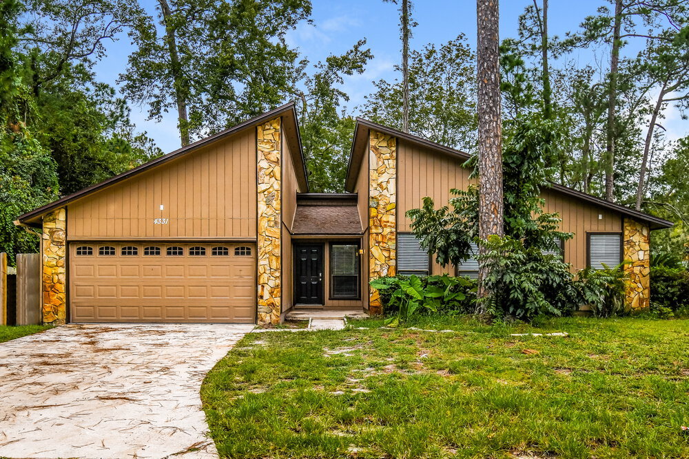 4331 Walnut Bend in Jacksonville, FL - Building Photo