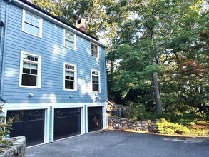 64 Baskin Rd in Lexington, MA - Building Photo - Building Photo
