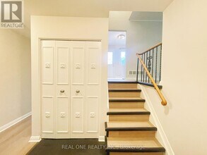 48 Lionel Heights Crescent in Toronto, ON - Building Photo - Building Photo