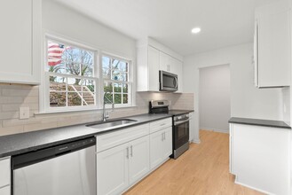 111 Fernridge Dr in Spartanburg, SC - Building Photo - Building Photo