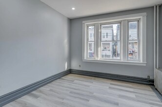 25 Bartholdi Ave, Unit 2 in Jersey City, NJ - Building Photo - Building Photo