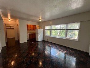 7326 N Ridge Blvd, Unit 501 in Chicago, IL - Foto de edificio - Building Photo