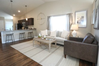 Redwood Brownstown West Road South in Brownstown, MI - Building Photo - Interior Photo