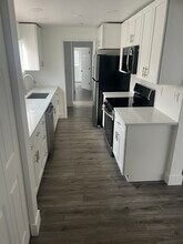 5662 Parke Ave in West Palm Beach, FL - Building Photo - Building Photo