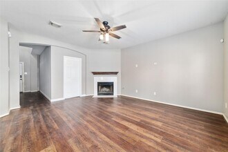 9823 Lynette Falls Dr in Houston, TX - Building Photo - Building Photo