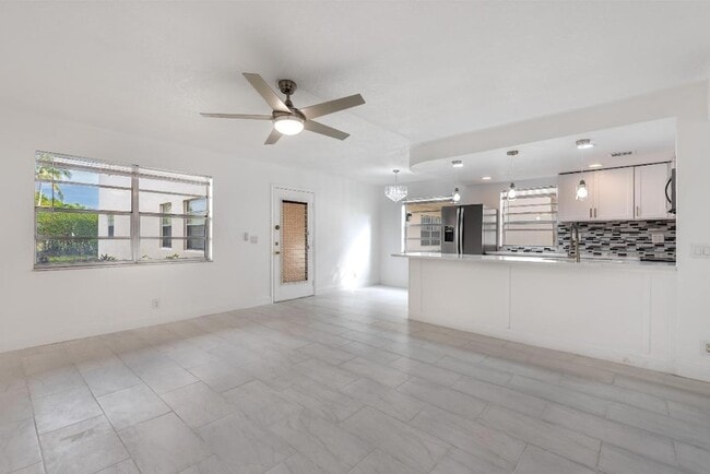 108 Normandy Ln in Delray Beach, FL - Foto de edificio - Building Photo