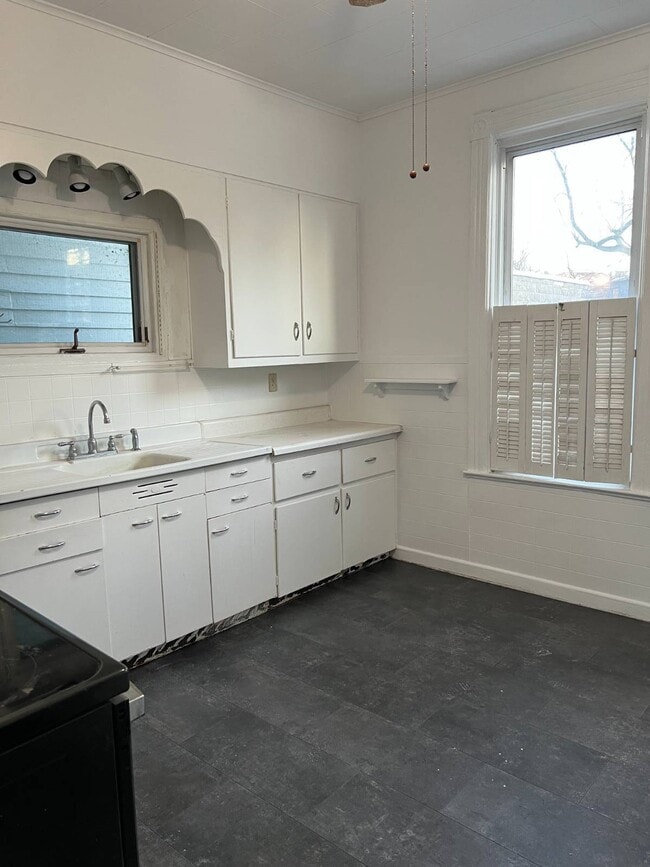 property at 124 Front St