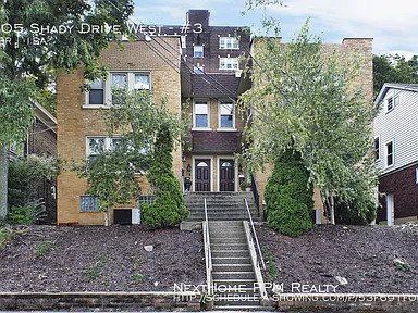 105 Shady Dr W in Pittsburgh, PA - Building Photo - Building Photo