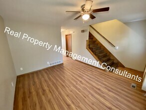 1071-1073 Krysti Ln in Warsaw, MO - Building Photo - Building Photo