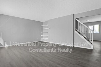 2522-2524 Weyburn Rd in Columbus, OH - Foto de edificio - Building Photo