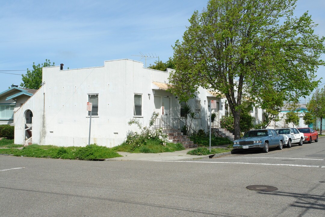 2630-2644 Mathews St in Berkeley, CA - Building Photo