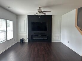 1842 Swan Dr in Charlotte, NC - Building Photo