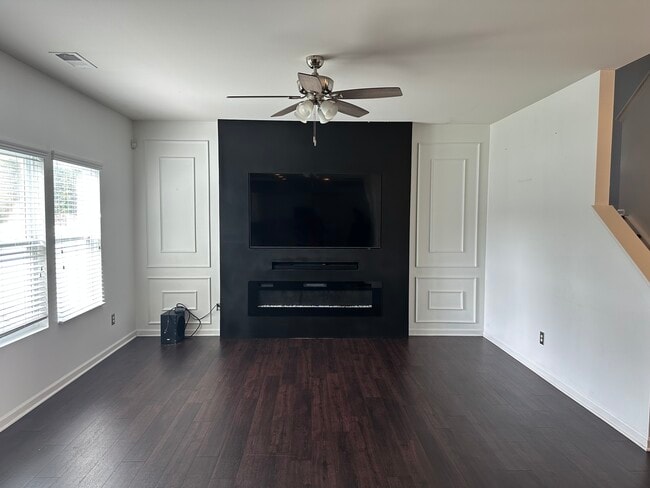property at 1842 Swan Dr