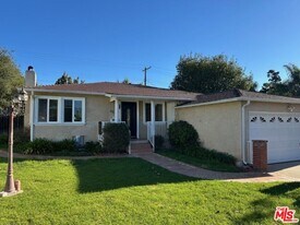 3530 S Bentley Ave in Los Angeles, CA - Building Photo