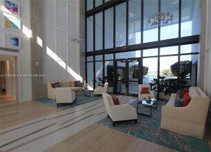 10201 E Bay Harbor Dr, Unit 506 in Bay Harbor Islands, FL - Foto de edificio - Building Photo