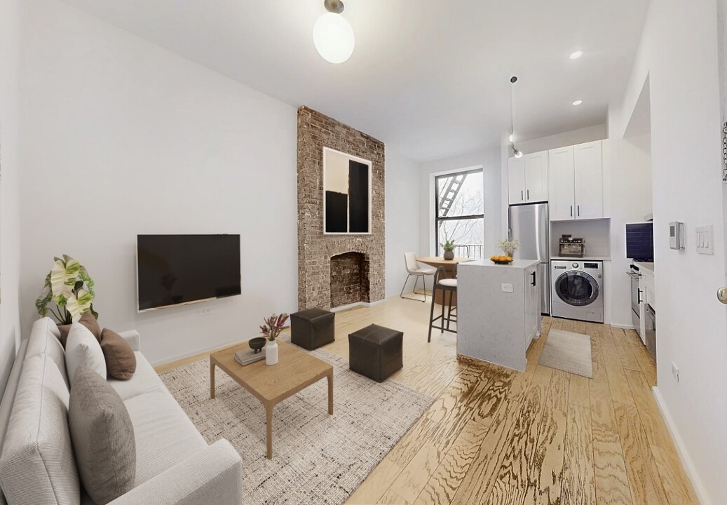 472 Central Park W in New York, NY - Building Photo