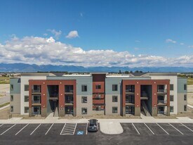 426 Cobalt Dr in Kalispell, MT - Building Photo