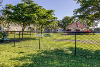 Cypress Legends in Ft. Myers, FL - Building Photo - Building Photo