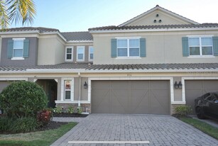 8716 Terracina Lake Dr in Tampa, FL - Building Photo