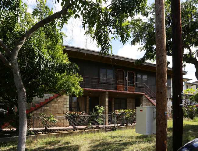 600 Captain Cook Ave in Honolulu, HI - Foto de edificio - Building Photo