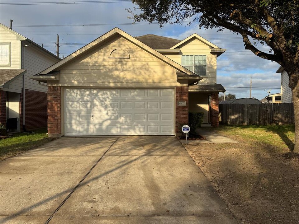 15031 Sunset Creek Dr in Humble, TX - Building Photo