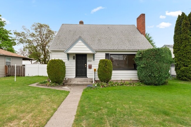 property at 2521 W Sanson Ave
