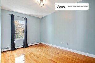 Room in Shared 4 bed/2 bath home in Boston, MA - Building Photo