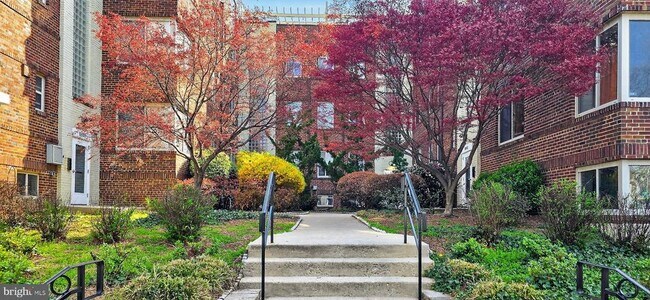 property at 5405 9th St NW