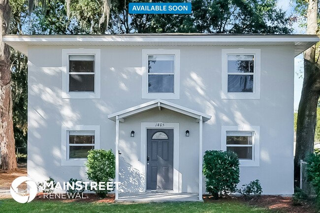 property at 1405 N Lake Shipp Dr