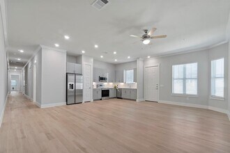 865 Limmer Loop in Hutto, TX - Building Photo - Building Photo