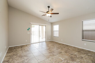 1649 E Leslie Ave in San Tan Valley, AZ - Building Photo - Building Photo