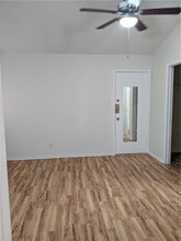 9402 Kempler Dr in Austin, TX - Building Photo - Building Photo