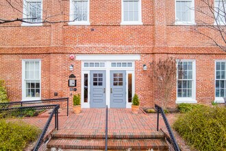 Phillips School Condominium in Washington, DC - Foto de edificio - Building Photo