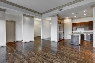 3388 Sage Rd in Houston, TX - Building Photo