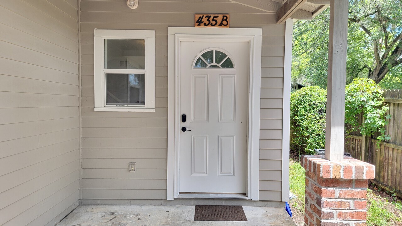 435 SE 6th Terrace in Gainesville, FL - Building Photo