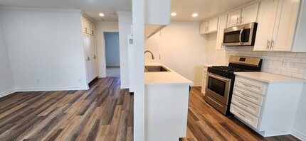 Western Gardens Apartments in Anaheim, CA - Building Photo - Building Photo