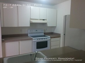 7317 224th St SW in Edmonds, WA - Building Photo - Building Photo