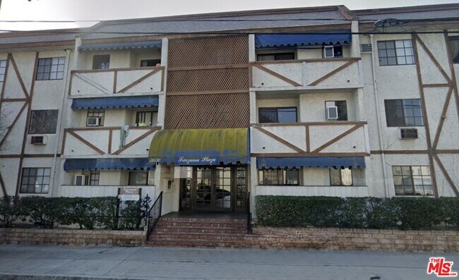 property at 18530 Hatteras St