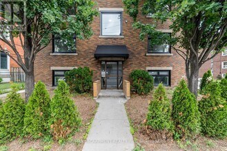 127 Victoria Ave S in Hamilton, ON - Building Photo - Building Photo