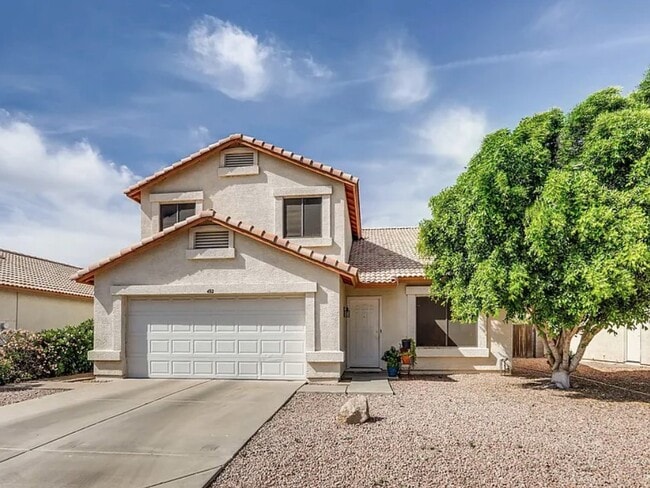 property at 492 E Laredo St