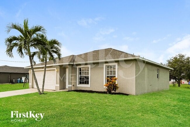 206 NW 22nd Ave in Cape Coral, FL - Building Photo - Building Photo