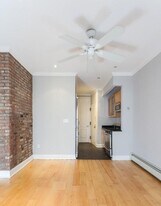 AVENUE B, Unit 4/3FN in New York, NY - Building Photo