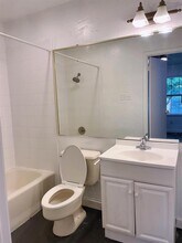 21107 Highland Lake Dr in Lago Vista, TX - Building Photo - Building Photo