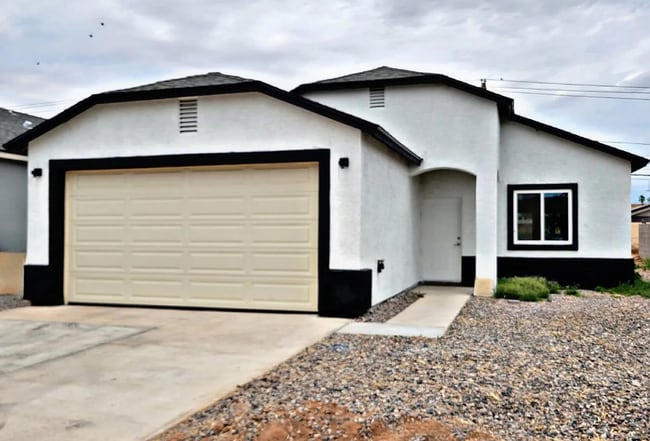 1112 E 4th St in Casa Grande, AZ - Building Photo - Building Photo