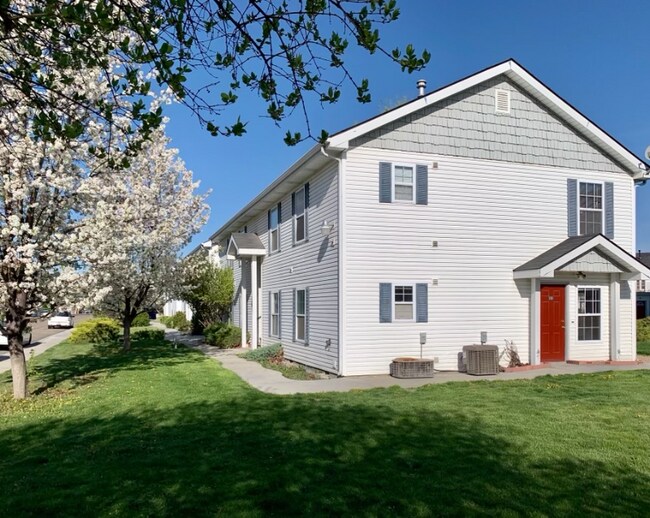 116 Davis Ave-Unit -102 in Nampa, ID - Building Photo - Building Photo